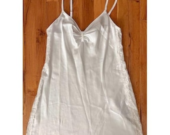 Vintage Morgan Nachthemd in weiss Größe Small mit Spitzeneinsätzen
