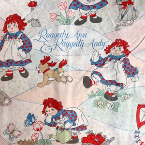 Twin Flat and Fitted Vintage Raggedy Ann and Andy sheet set 1989, Springs, MacMillan