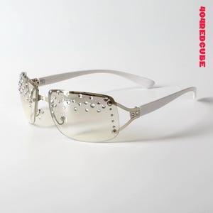 Y2K Rhinestone Shield Sunglasses – Retro Futuristic Punk Frameless Shades | Indie Sleaze Cyber Glam Eyewear