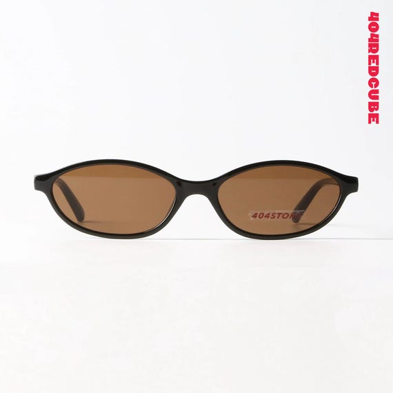 Retro Minimalist 90s Oval Slim Sunglasses - Indie Sleaze  display picture 2