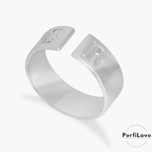 Anillo abierto para hombre con 2 iniciales • Anillo personalizado para él • Inicial grabada personalizada • Regalo para esposo o novio • Joyería elegante para hombres