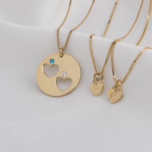 Birthstone Mother-Daughter Necklace Set – Circle Pendant for Mom & Multiple Heart Necklaces for Daughters, Personalized with Initials