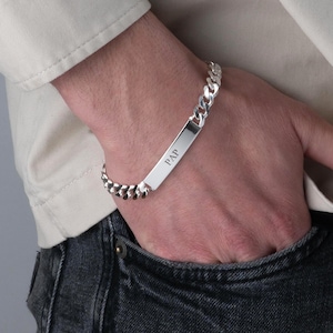 Men’s Silver Cuban Grummet Bar Bracelet – Stylish and Durable Chain Jewelry with Modern Design.