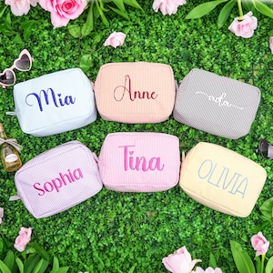 Personalized Seersucker Makeup Bag Custom Embroidered Toiletry Pouch Bridesmaid Gift Travel Cosmetic Bag for Her Organizer