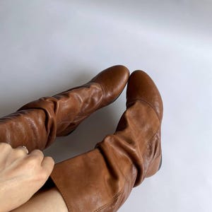 Leather Vintage Women Flat Boots 2000 Knee High Boots for Women Brown 90s Round Toe Boots Fashion Boots