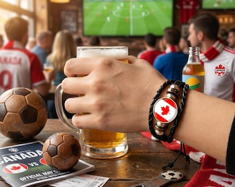 Pulsera de cuero ajustable con dije de bandera nacional, ideal para aficionados al fútbol de Canadá, Brasil y España.