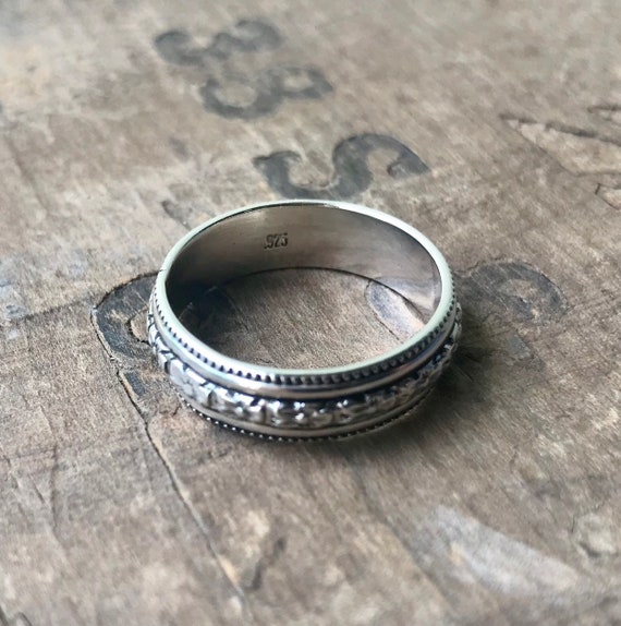 Wedding Band Sterling silver band || Rustic Sterling Silver Ring