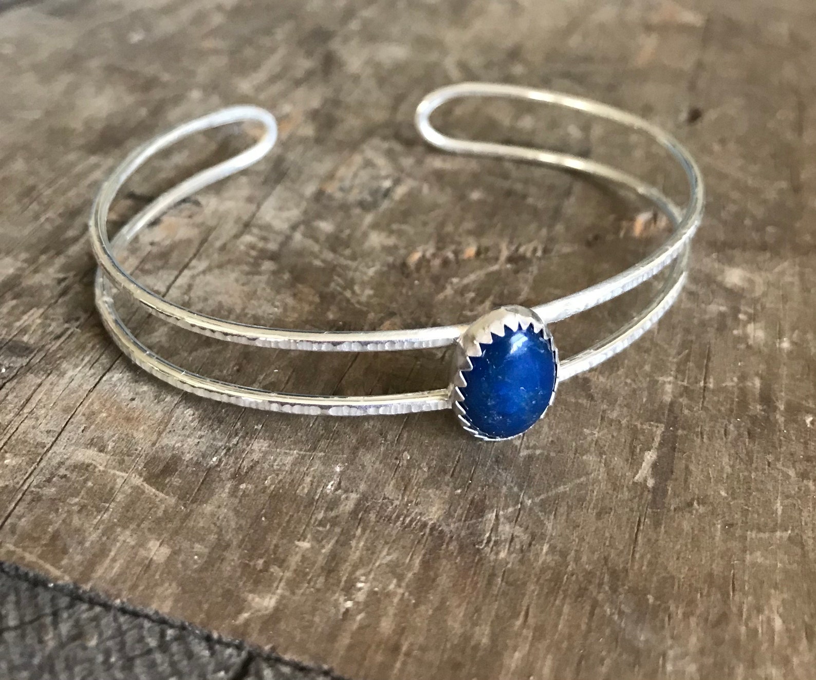 Party wear Lapis Lazuli Gemstone 925 Sterling Silver Cuff Bangle Bracelet at ₹ 1000/piece in Jaipur