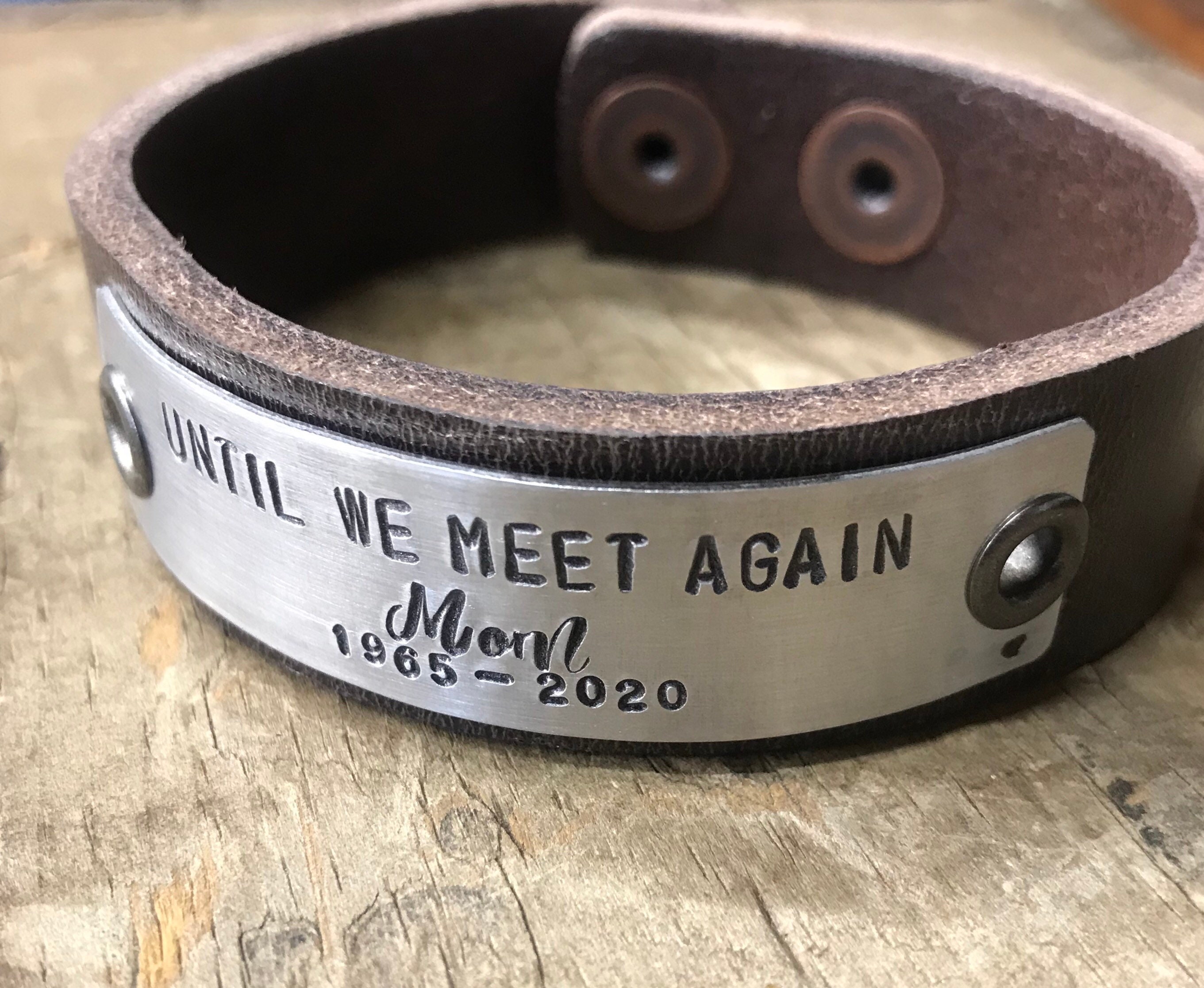 Personalised memorial bracelets online