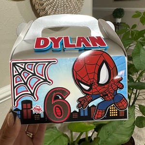 Boîte cadeau spiderman, boîte personnalisée, boîte à bonbons. 18 boîtes