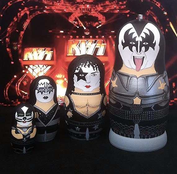 kiss nesting dolls