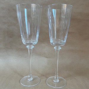 Set of 2 Modern Fluted Crystal Wine Glasses, Tall Elegant Glass Goblets, Rare and Unique Design, Housewarming or Anniversary Gift