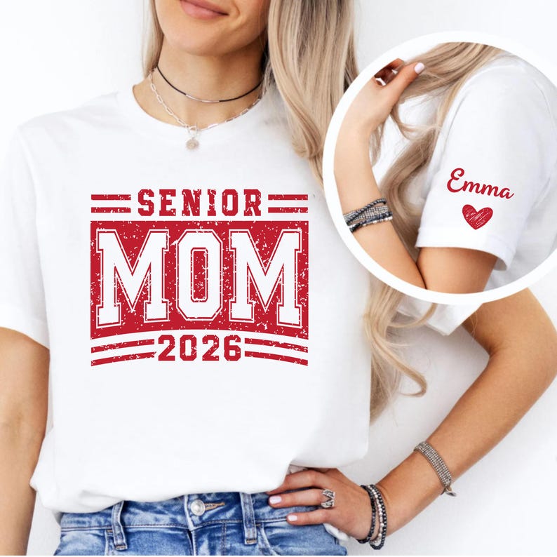 Class of 2026 Senior Mom Crewneck, Personalized Sleeve Parent Shirt, Graduation Mom Spirit Wear, Varsity Senior Mom Outfit, High School Graduation Tee, Senior Parent Clothing, Custom Mom Graduation Sweatshirt, Senior Mom 2026 Shirt, Proud Parent Top, School Event Mom Shirt, Senior Year Apparel, Graduation Ceremony Outfit, Custom Sleeve Print Tee