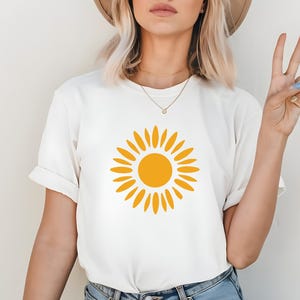 Sunflower Shirts, Floral Tee Shirt, Flower Shirts, Womens Flower Shirt, Sunflower T-shirt, Sunflower Tees, Sunshine Sweatshirt, Garden Shirt