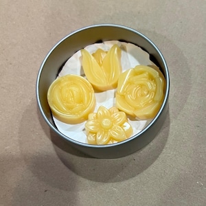 100% Beeswax Thread Conditioner