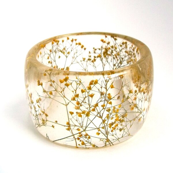 Size XL Yellow Botanical Resin Bangle. Baby's Breath Pressed Flower Bracelet. Plus Size Bangle with Real Flowers Personalized Custom Jewelry
