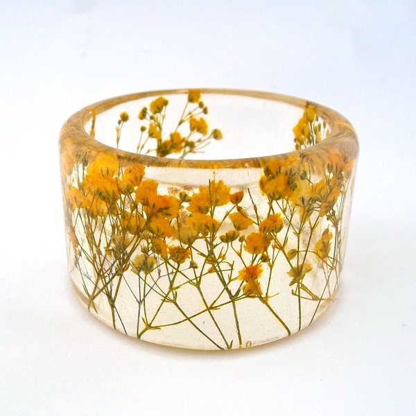 Yellow  Botanical Resin Bangle.  Chunky Bangle with Pressed Flowers.  Yellow Baby's Breath.  Personalized Jewelry.  Custom Engraved.