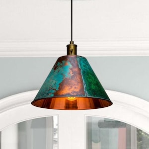 Luminária pendente de cobre com cúpula oxidada - Iluminação de ilha de cozinha em cobre esculpido à mão - Luminária industrial de cobre - Luminária de cobre Art Déco