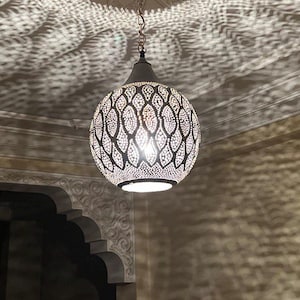 Moroccan Brass Pendant Light – Handmade Dome Lamp with Pierced Patterns – Boho Ceiling Lighting with Decorative Shadow Projection