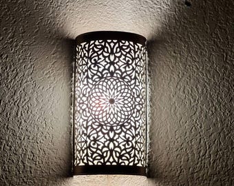 Gravierte marokkanische Messing-Wandleuchte, Art Decor Light