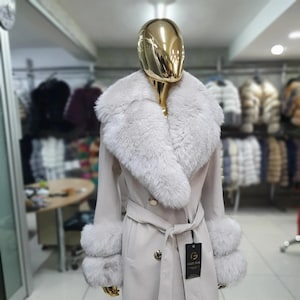 Luxury Cashmere Overcoat with Natural Fox Fur Trim