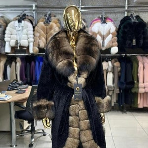 Alcantara Fox Fur Overcoat: Luxurious Genuine Fur Jacket