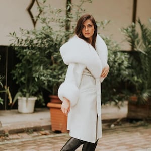 White Alpaca Coat with Fox Fur Trim - Women&#39;s Winter Jacket