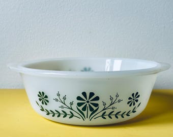 Vintage Glasbake Green Daisy Milk Glass Casserole Dish | Primrose Floral J2600 | Retro 1970s Kitchen Bakeware
