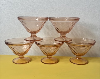 5er Set Rosa Depression Glas Dessert Tassen | Imperial Glass Diamond Quilted Sherbets | Vintage Rosa Glaswaren | 1930er Jahre