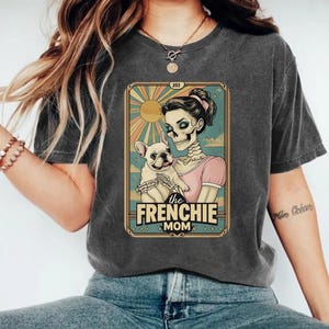 Französisches Bulldoggen Shirt, Comfort Colors Frenchie Dog Mom Tarot Karte T-Shirt, Französisches Bulldoggen Skelett T-Shirt, Herbst Halloween Hunde T-Shirt