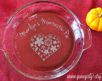 Mom-tastic Pie. Customized Basic or Deep Dish Pie Plate. Engraved Glass.