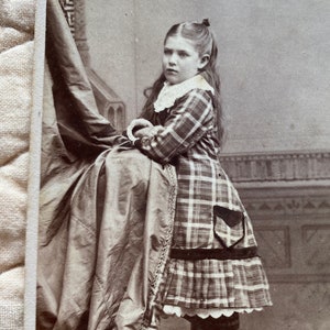 RARE Victorian Tartan Dressed Little Girl Photograph Carte de Viste Antique Photograph