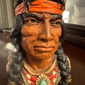 ORIGINAL Indian Bust Universal Statuary Corp 320 Chicago, Ill. C 1966