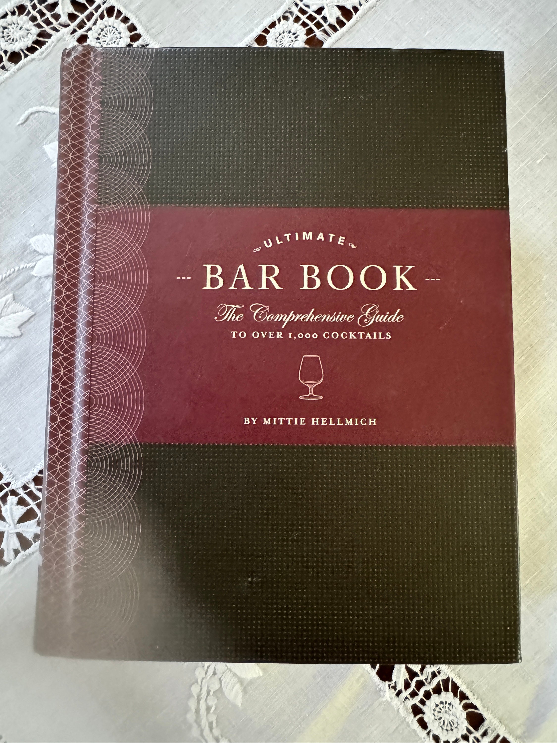 Compact Illustrated Cocktail Encyclopedia