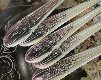 Art Deco Wm Rogers Extra Plate Original ROGERS TRIUMPH Gumbo Soup SPOONS  Round Spoon 1941 5 pc