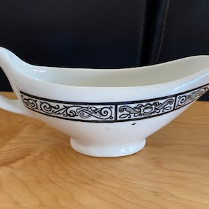 Rare WALLACE CHINA SENATOR Pattern Gravy Boat Restaurant Ware