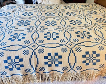 Ancien métier à tisser bleu crème fait main Couvre-lit du XIXe siècle à franges originales, géométrique, en parfait état RARE