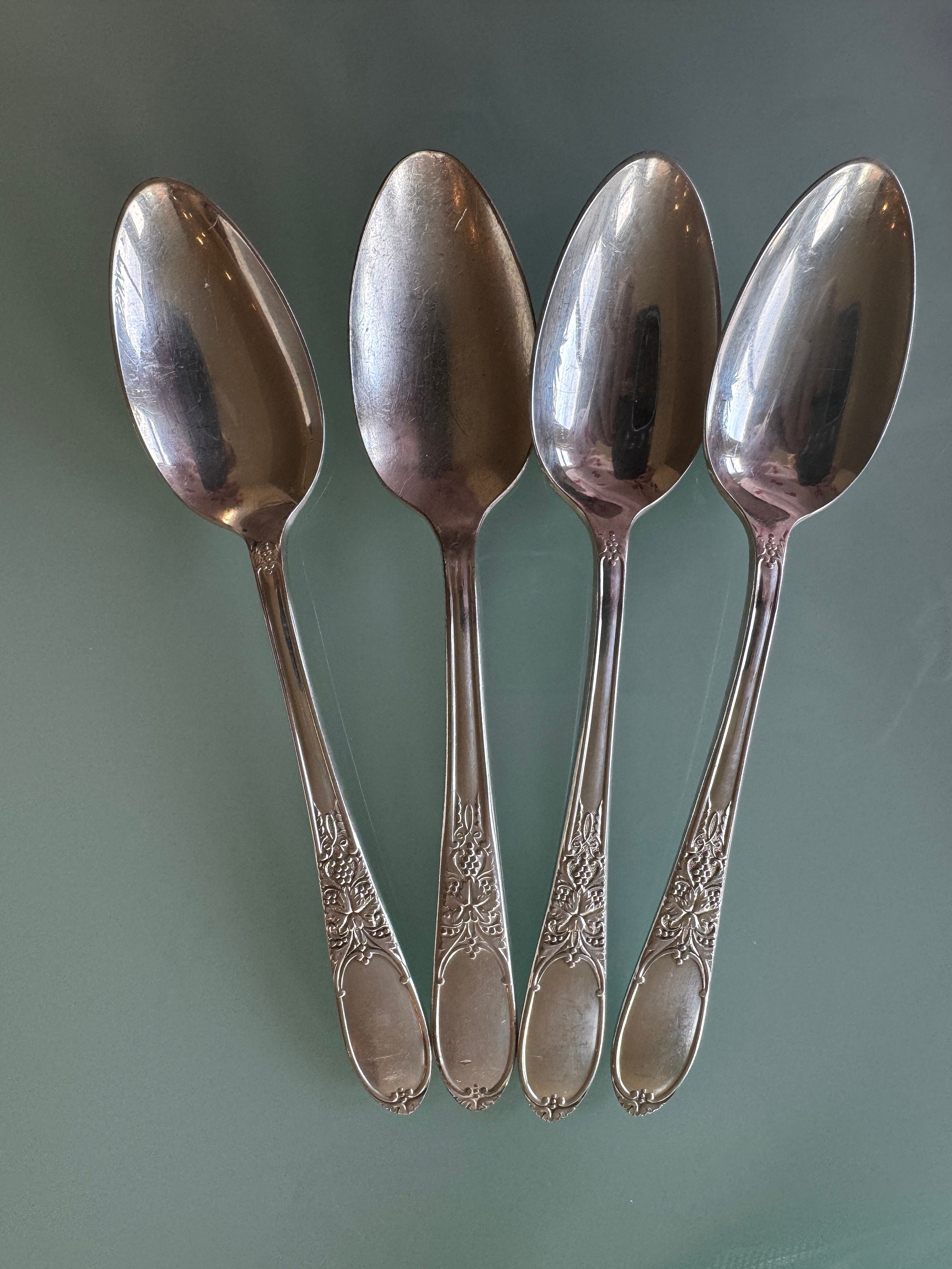 GARDENIA Wm Rogers Silverplate, 1934 Teaspoons, 6 1/8