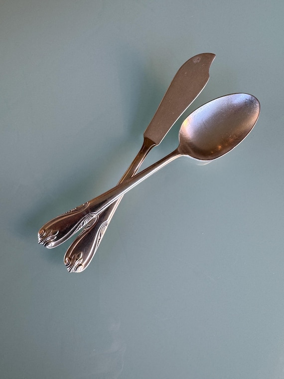 Sonata Wallace XXXX Master Butter Knife and Oval Soup Spoon VERY