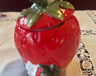 The Strawberry Collection by Corner Ruby Sugar bowl with lid 2 Pc Pristine Condition