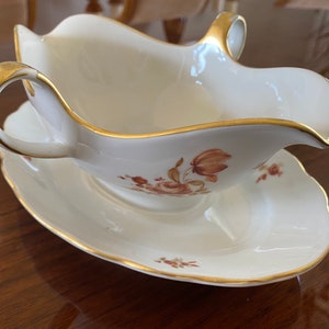 Bavaria, Germany Gravy Boat Gold Trim (Gilt) RARE