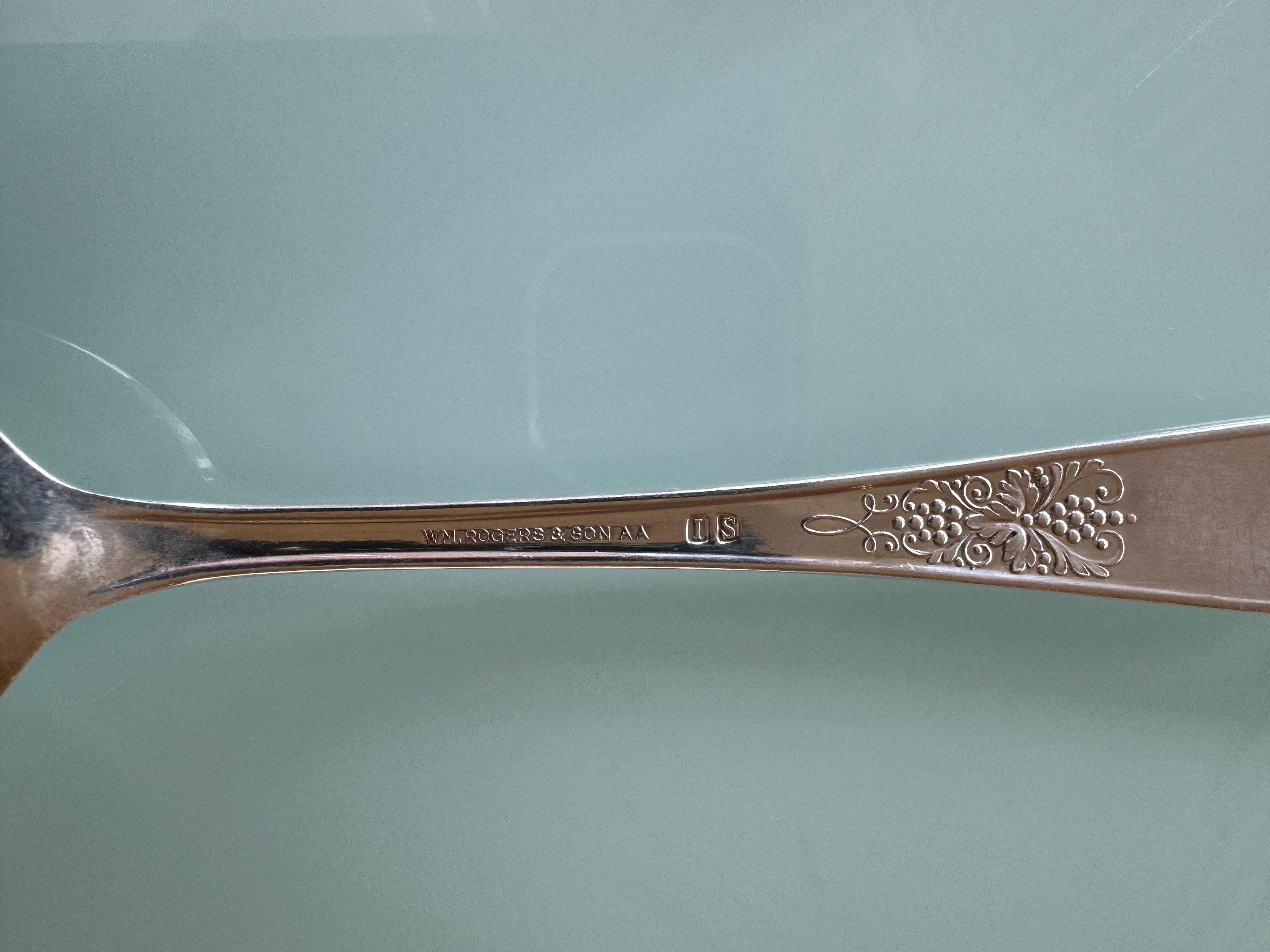 GARDENIA Wm Rogers Silverplate, 1934 Teaspoons, 6 1/8