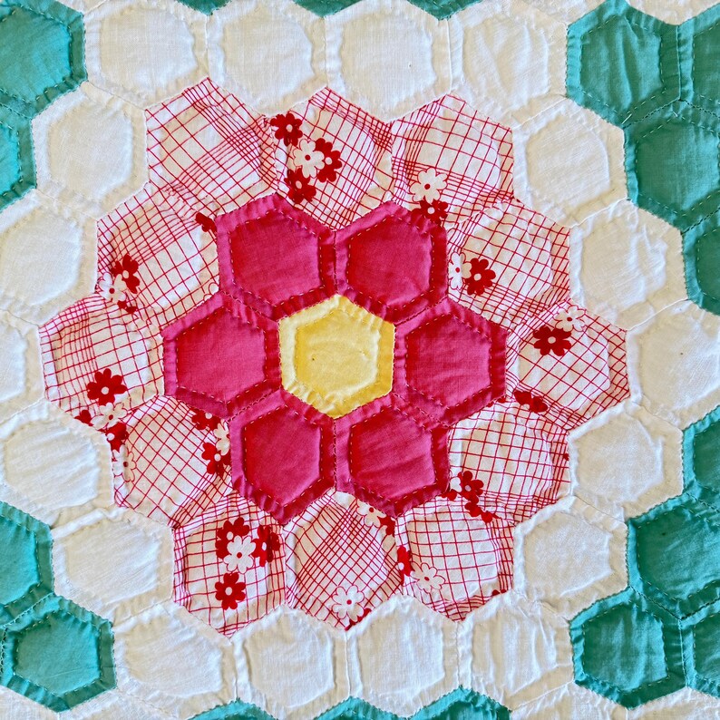 GRANDMOTHERS FLOWER GARDEN Applique' Quilt, Just In, C1930, Gorgeous