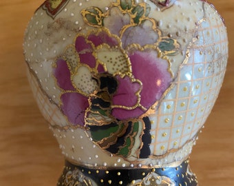 Satsuma Cachepot Porcelain Jardinière with Flower Vintage Moriage Ceramics, Chinoiserie Decor Asian