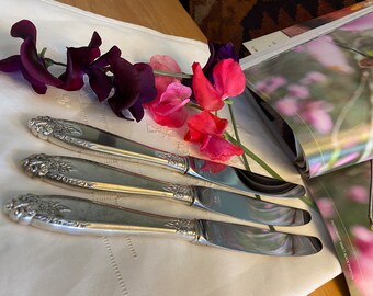 【美品】ドイツヴィンテージ 薔薇のエンボス ガトートング[2940] Matina マチナ イーロンゲイティドトートバッグ - クリーム