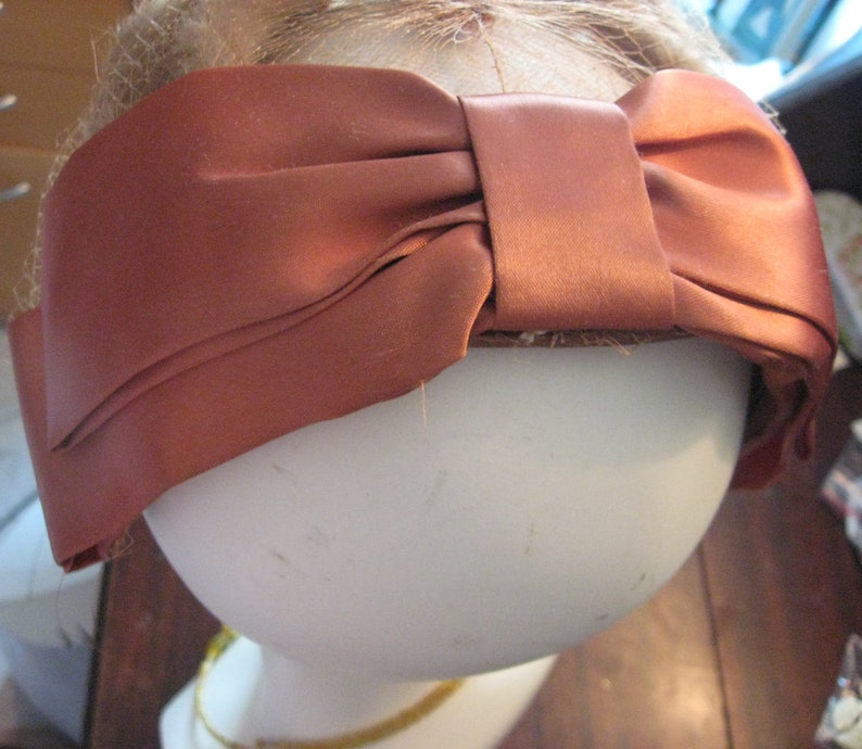 Vintage Mink Fur Copper Satin Hat with Netting 1960s Excellent original condition image 3