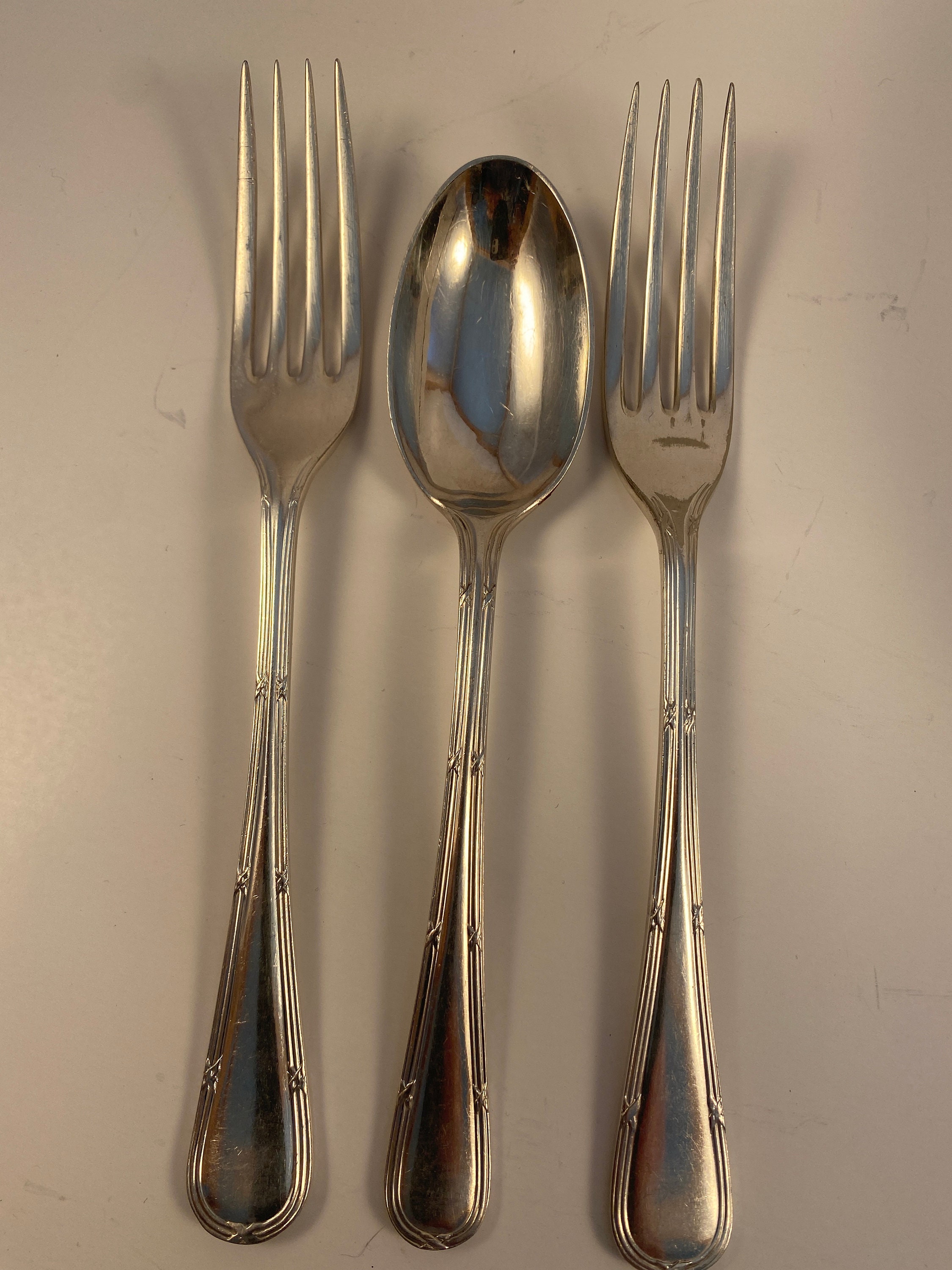 Walker & Hall Sheffield Silver Plate Dinner Forks and Spoon