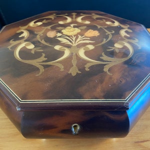 Music Box Octagon Jewelry Box with Floral Inlay  REUGE Swiss movement ITALY Plays &quot;MEMORY&quot; Rare Vintage Valentines Day