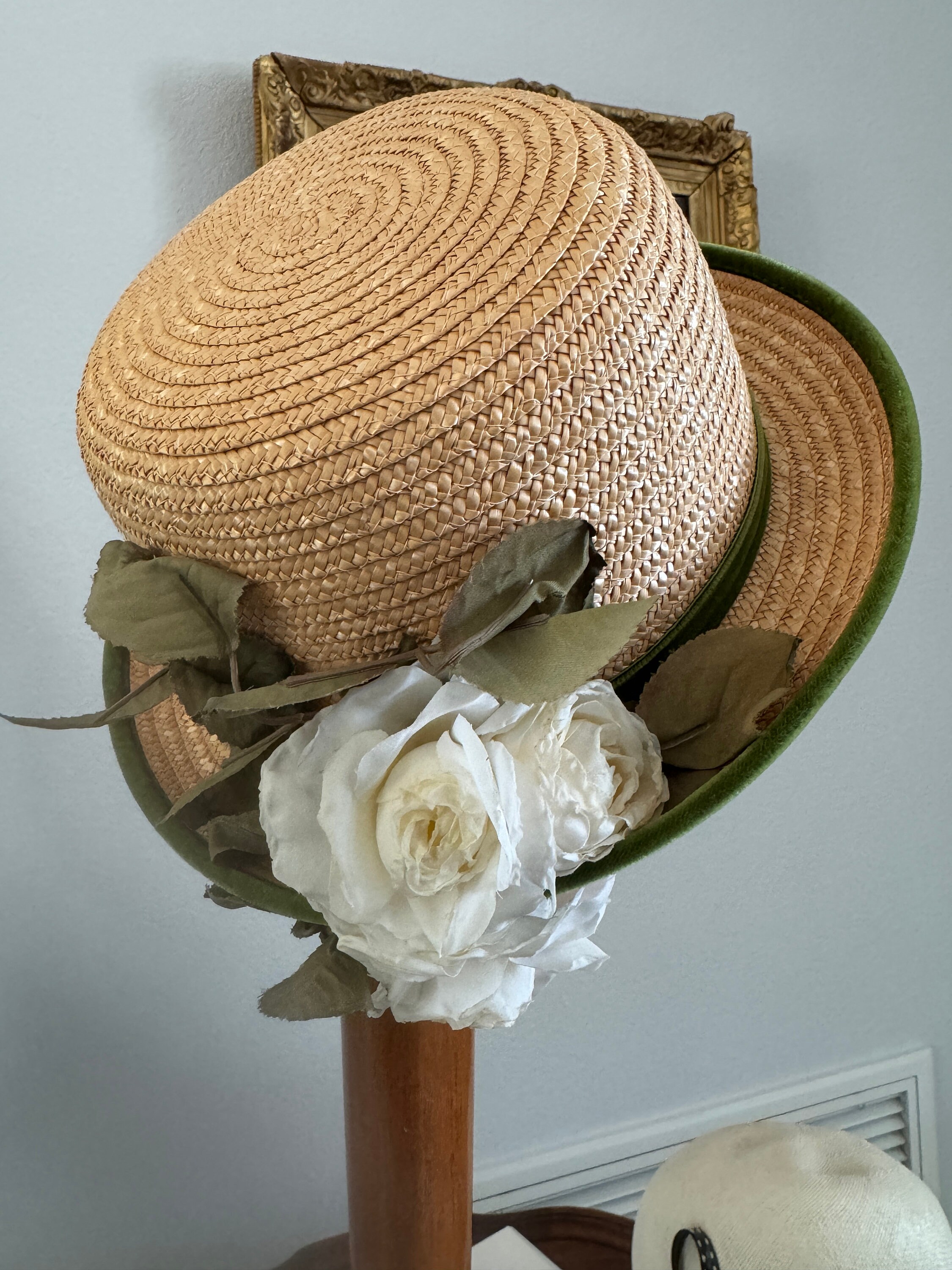 Vintage Makins New York Green Bow Hat Hats ON To A Happy New Year: Bring Back A Festive Tradition  main image 3