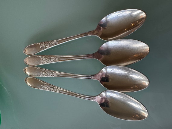 GARDENIA Wm Rogers Silverplate, 1934 Teaspoons, 6 1/8